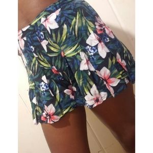 Hollister Skort (***Price Is Firm)